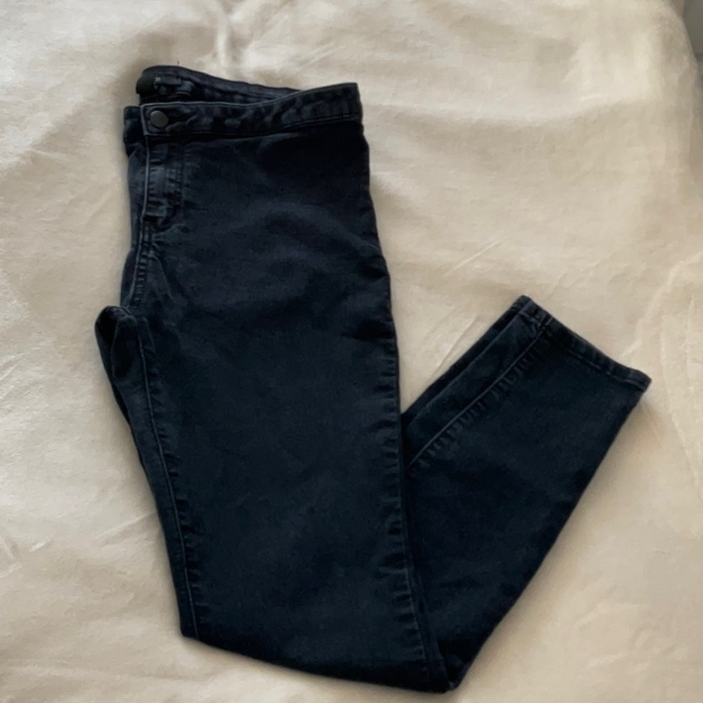 Forever 21 Stretch Skinny Jeans, Black, Size 30, Approx 28” inseam